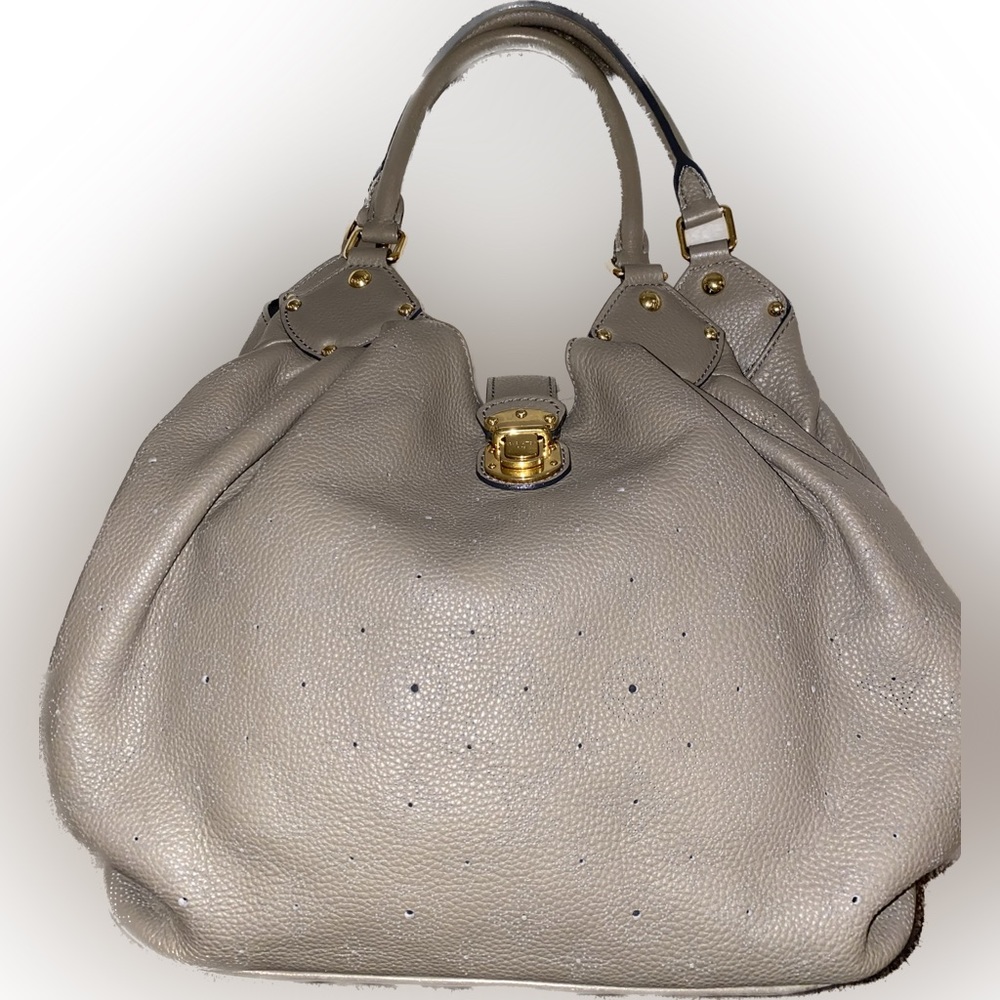 Louis Vuitton Mahina XL shoulder bag